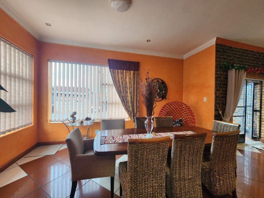 3 Bedroom Property for Sale in Levallia Western Cape